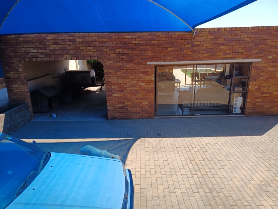 3 Bedroom Property for Sale in The Hill Gauteng