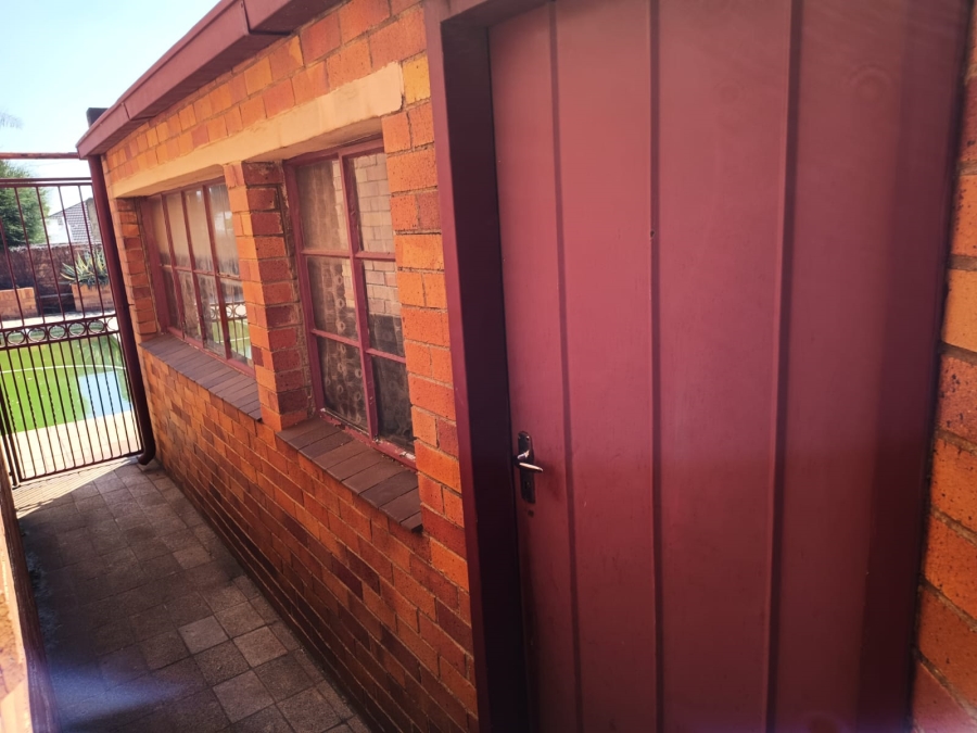 3 Bedroom Property for Sale in The Hill Gauteng