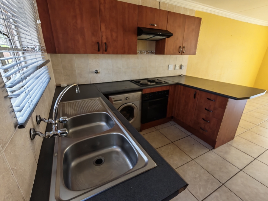 2 Bedroom Property for Sale in Amandasig Gauteng