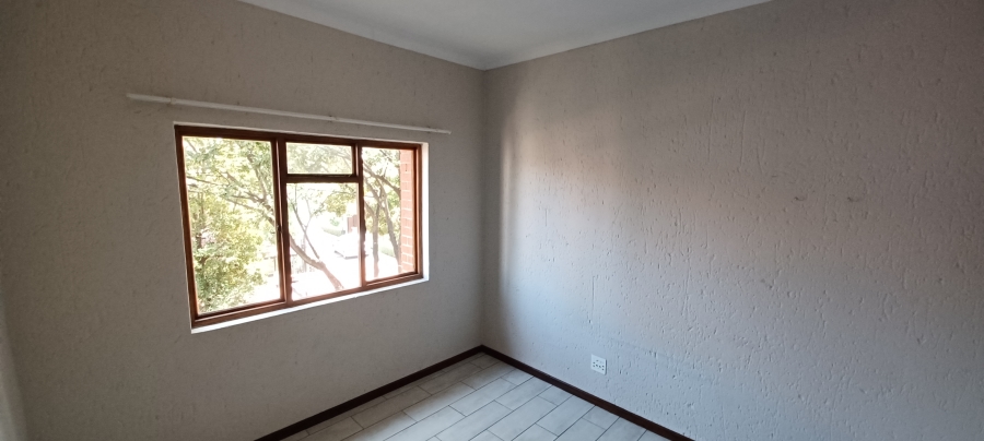 To Let 1 Bedroom Property for Rent in Paulshof Gauteng