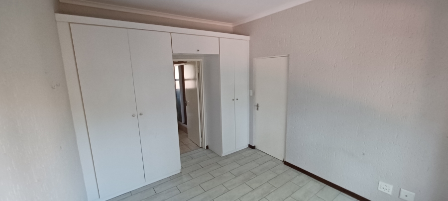 To Let 1 Bedroom Property for Rent in Paulshof Gauteng