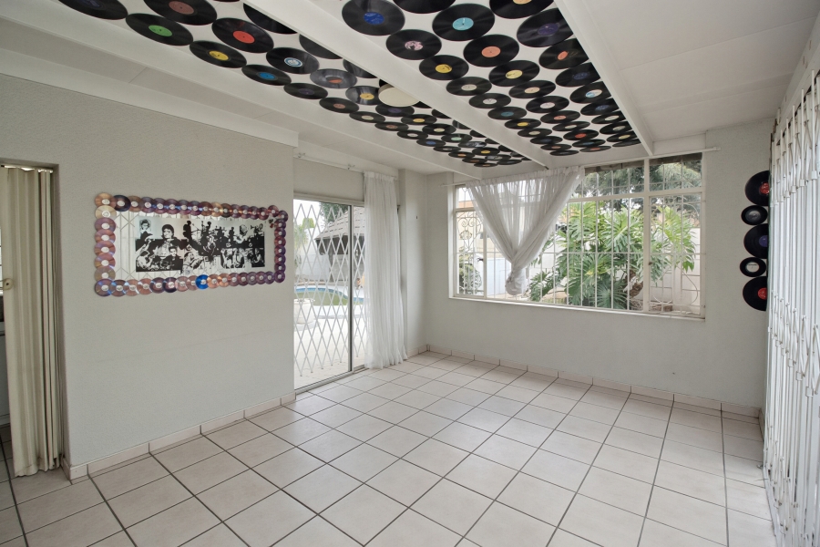 3 Bedroom Property for Sale in Rustivia Gauteng