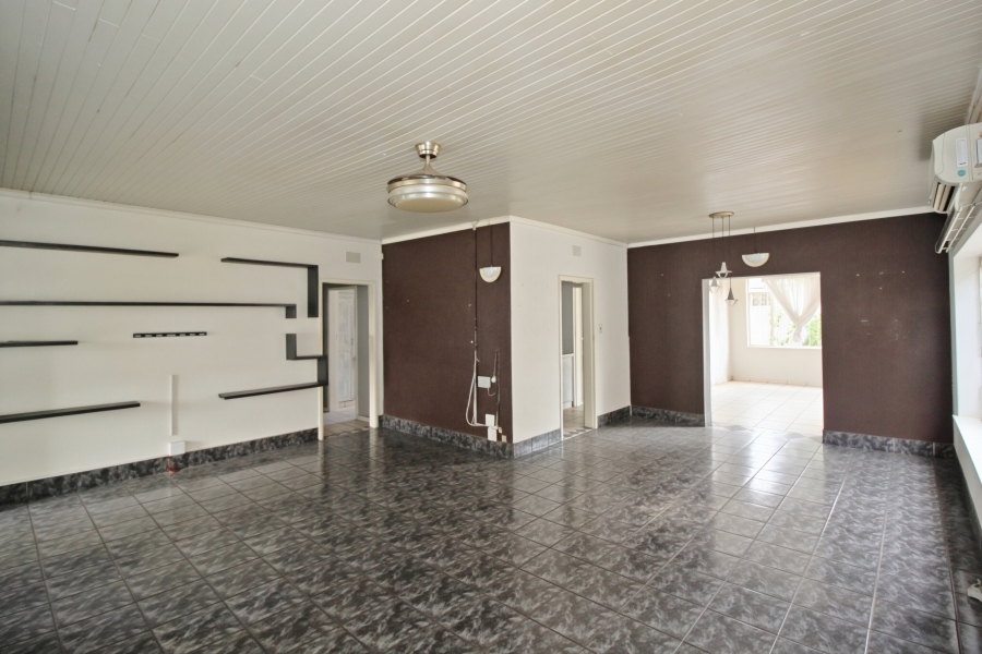 3 Bedroom Property for Sale in Rustivia Gauteng