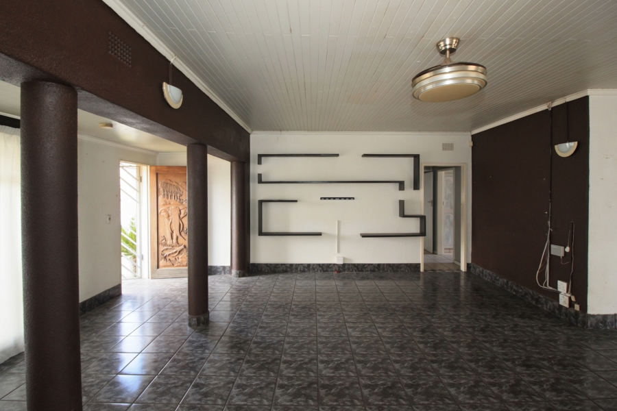 3 Bedroom Property for Sale in Rustivia Gauteng