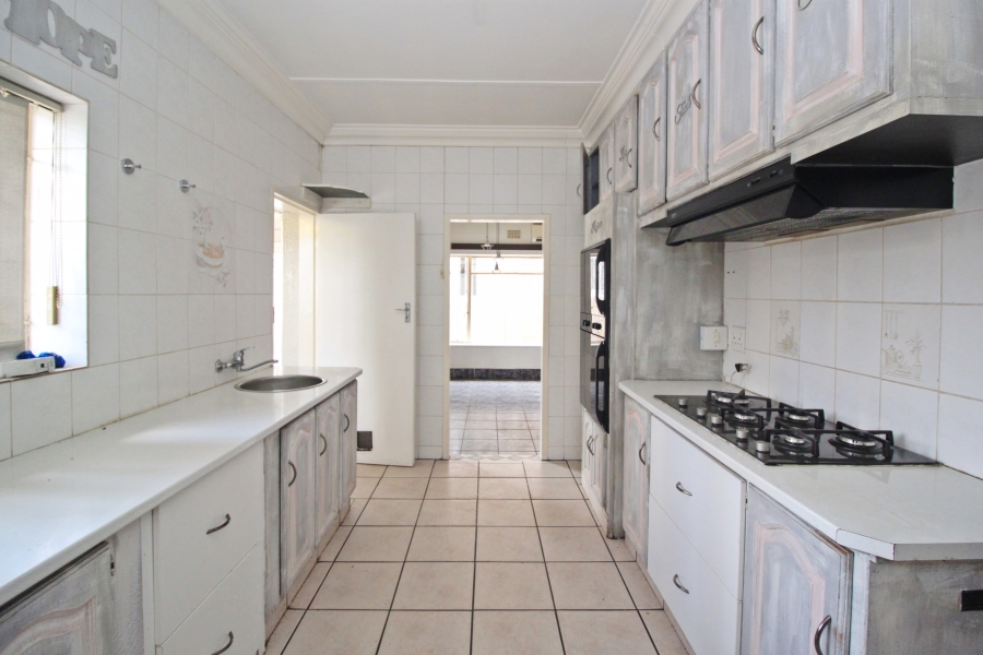 3 Bedroom Property for Sale in Rustivia Gauteng