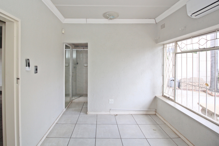 3 Bedroom Property for Sale in Rustivia Gauteng