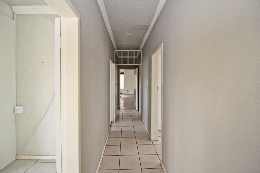 3 Bedroom Property for Sale in Rustivia Gauteng