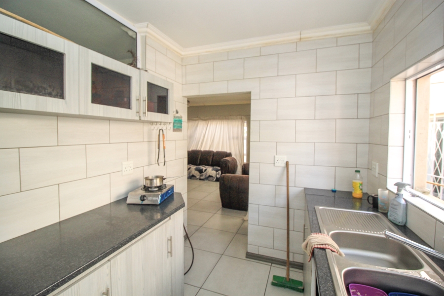 3 Bedroom Property for Sale in Rustivia Gauteng