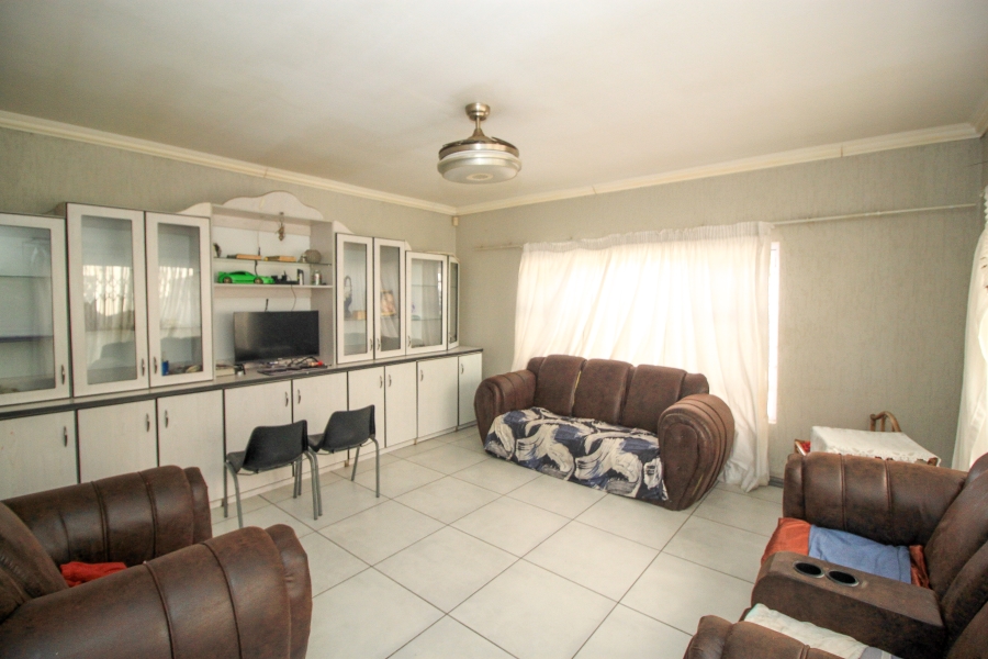 3 Bedroom Property for Sale in Rustivia Gauteng