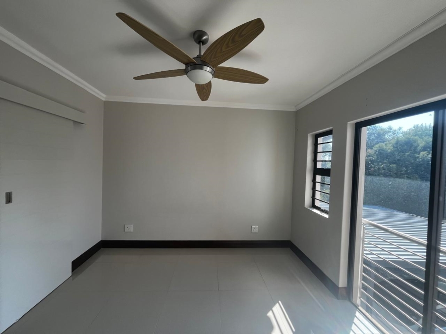 To Let 2 Bedroom Property for Rent in Crowthorne AH Gauteng