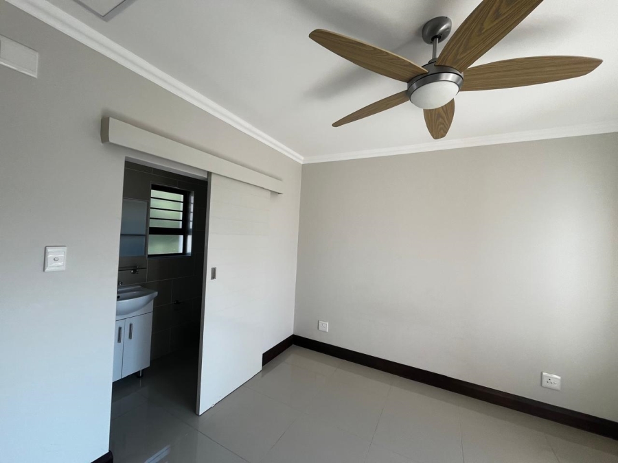To Let 2 Bedroom Property for Rent in Crowthorne AH Gauteng