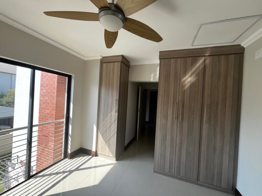 To Let 2 Bedroom Property for Rent in Crowthorne AH Gauteng