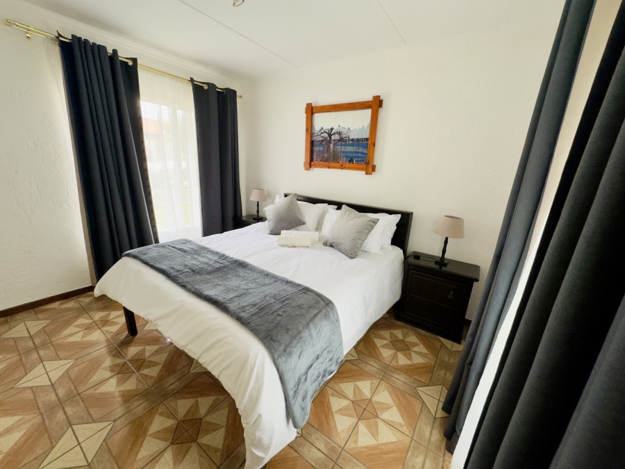 3 Bedroom Property for Sale in Erand Gardens Gauteng