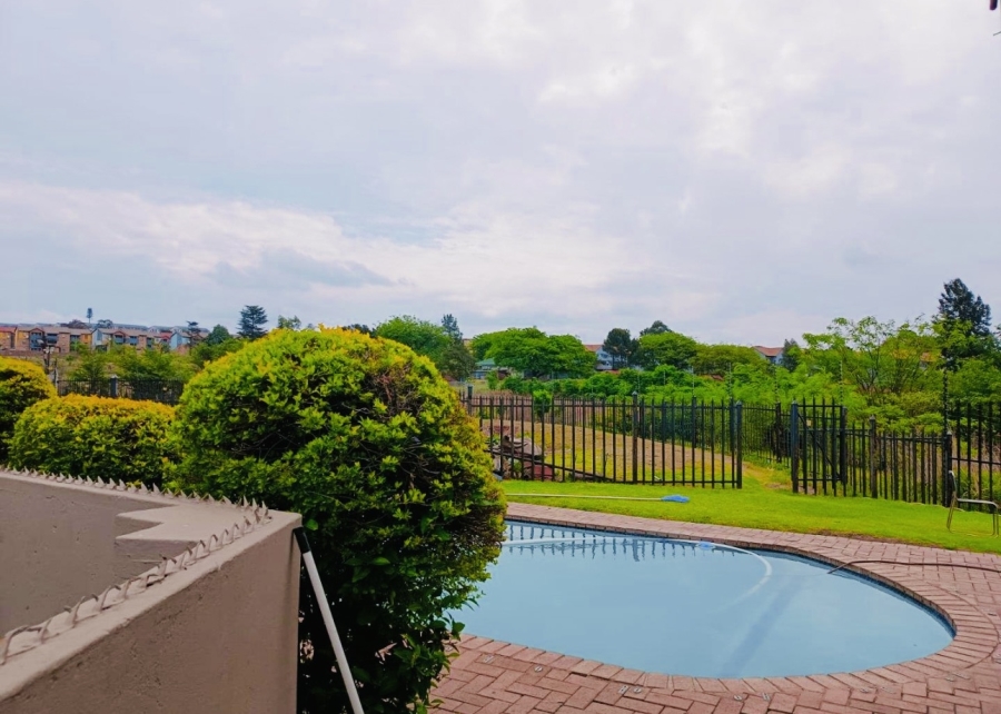3 Bedroom Property for Sale in Erand Gardens Gauteng