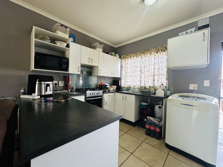 2 Bedroom Property for Sale in Brenthurst Gauteng