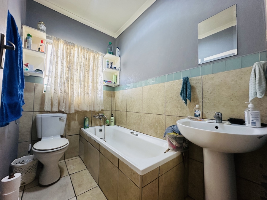 2 Bedroom Property for Sale in Brenthurst Gauteng