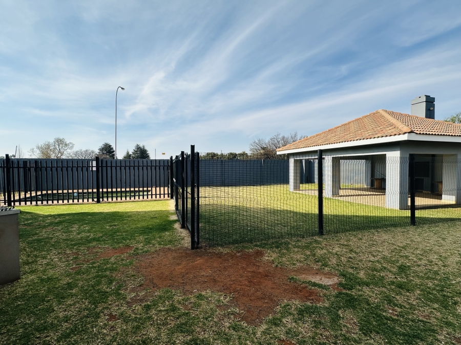 2 Bedroom Property for Sale in Brenthurst Gauteng