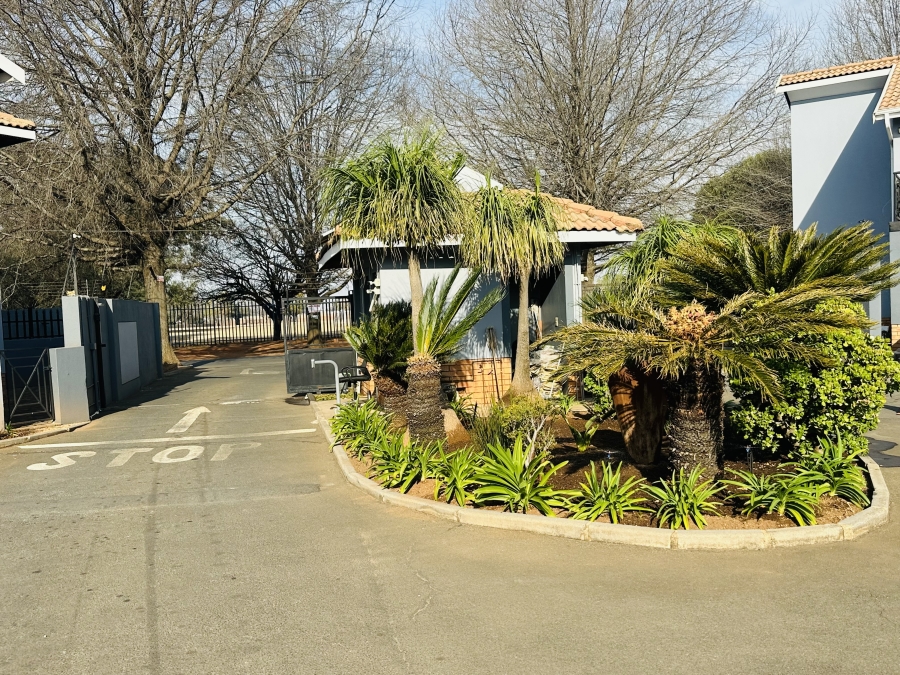 2 Bedroom Property for Sale in Brenthurst Gauteng