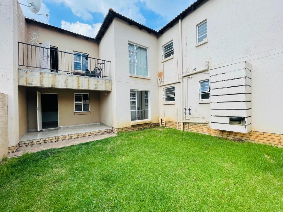 To Let 2 Bedroom Property for Rent in Albertsdal Gauteng