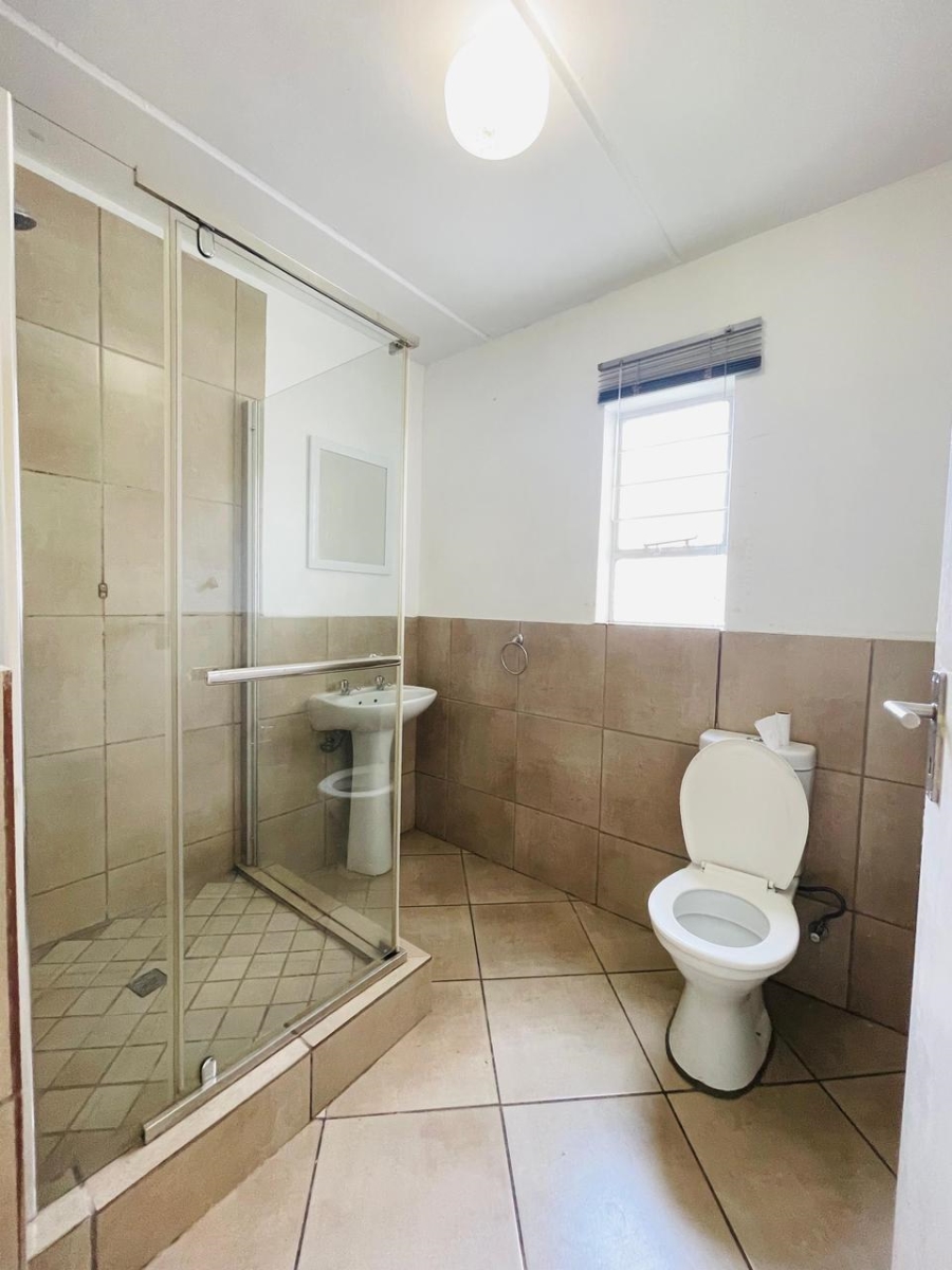 To Let 2 Bedroom Property for Rent in Albertsdal Gauteng
