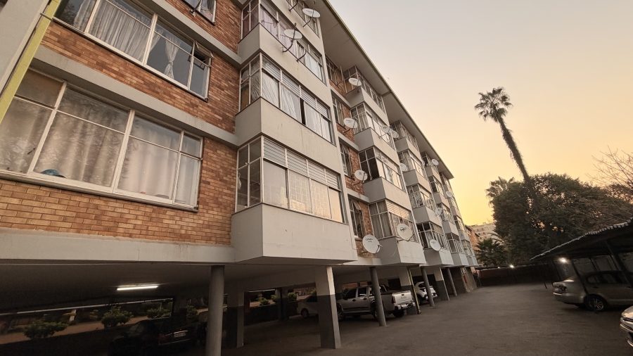 1 Bedroom Property for Sale in Sunnyside Gauteng