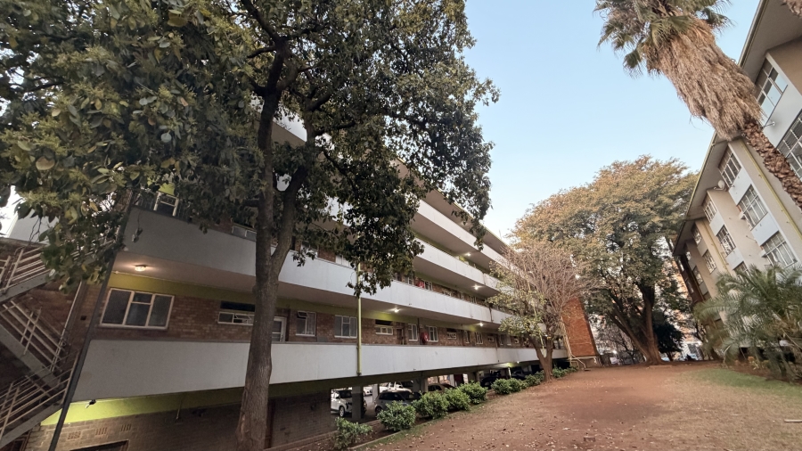 1 Bedroom Property for Sale in Sunnyside Gauteng