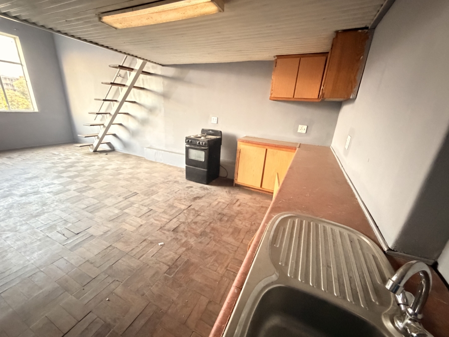 1 Bedroom Property for Sale in Sunnyside Gauteng