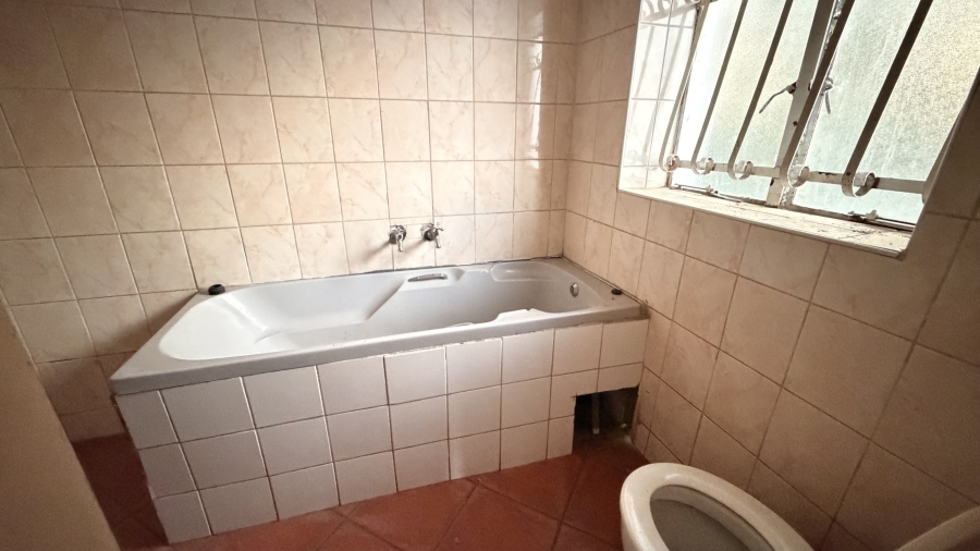 1 Bedroom Property for Sale in Sunnyside Gauteng