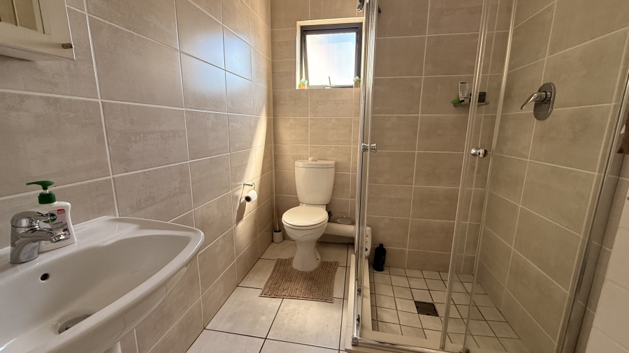 2 Bedroom Property for Sale in Lilianton Gauteng