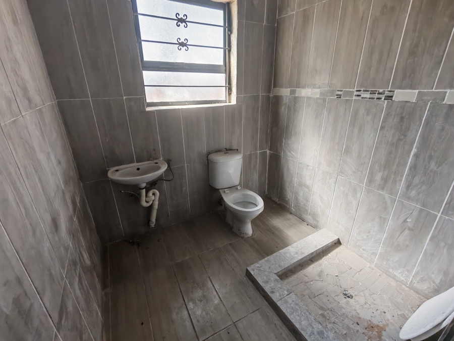 7 Bedroom Property for Sale in Karenpark Gauteng