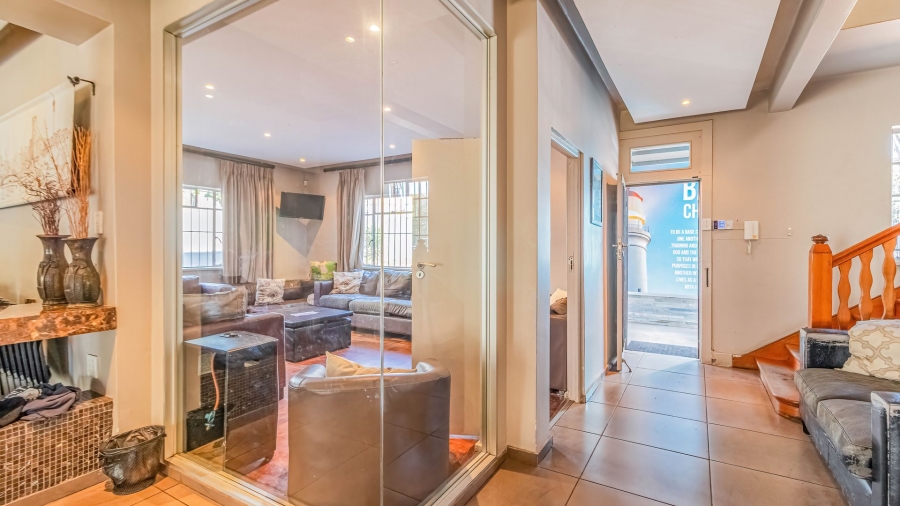 2 Bedroom Property for Sale in Orchards Gauteng