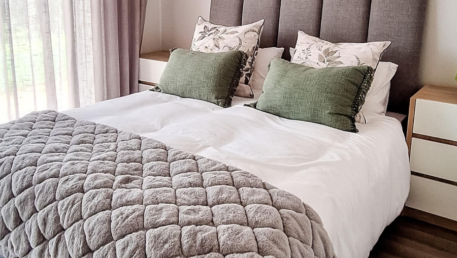 2 Bedroom Property for Sale in Maroelana Gauteng
