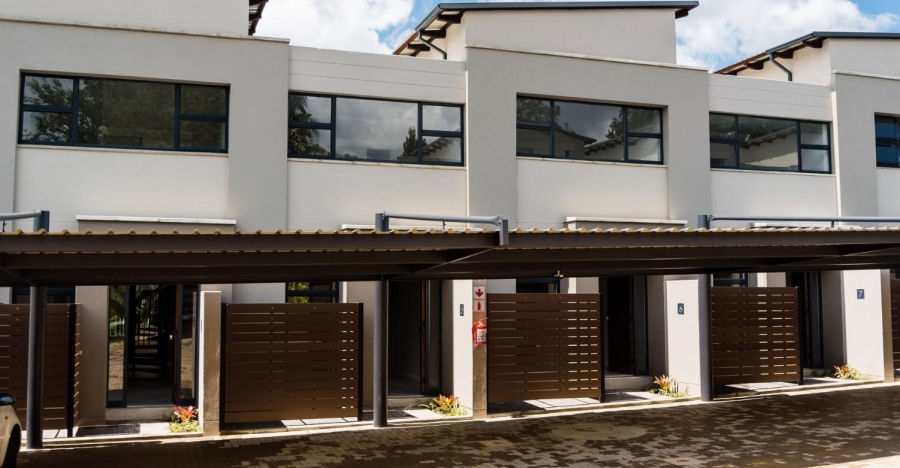 2 Bedroom Property for Sale in Maroelana Gauteng
