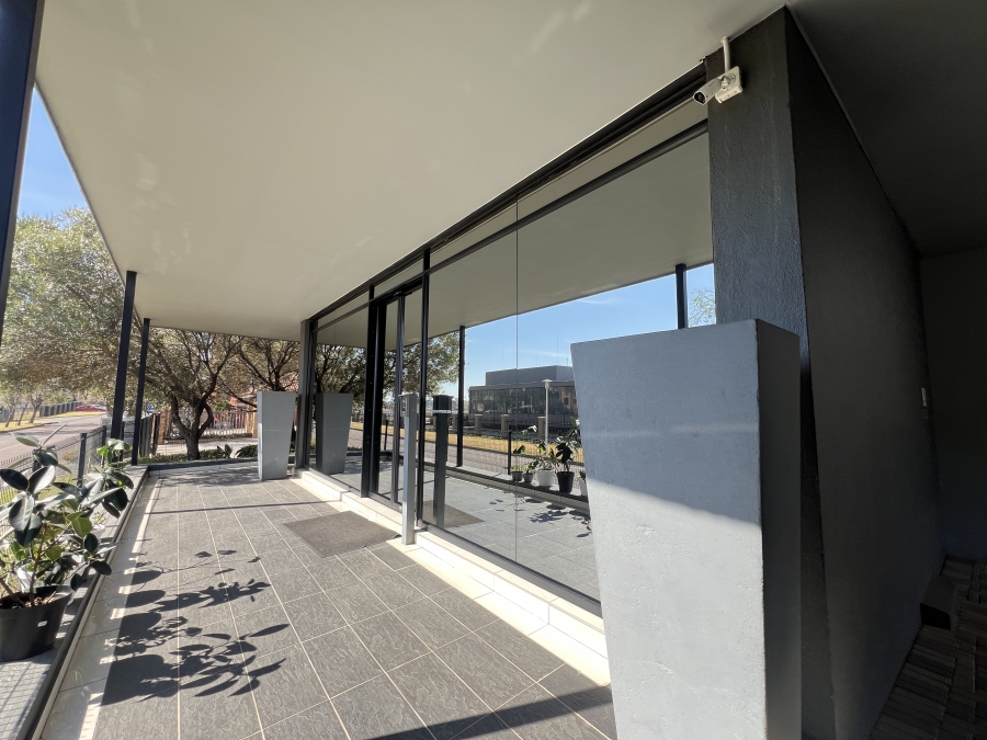 Commercial Property for Sale in Midridge Park Gauteng
