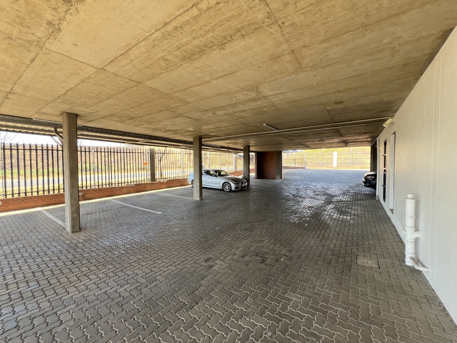 Commercial Property for Sale in Midridge Park Gauteng