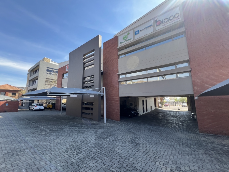 Commercial Property for Sale in Midridge Park Gauteng