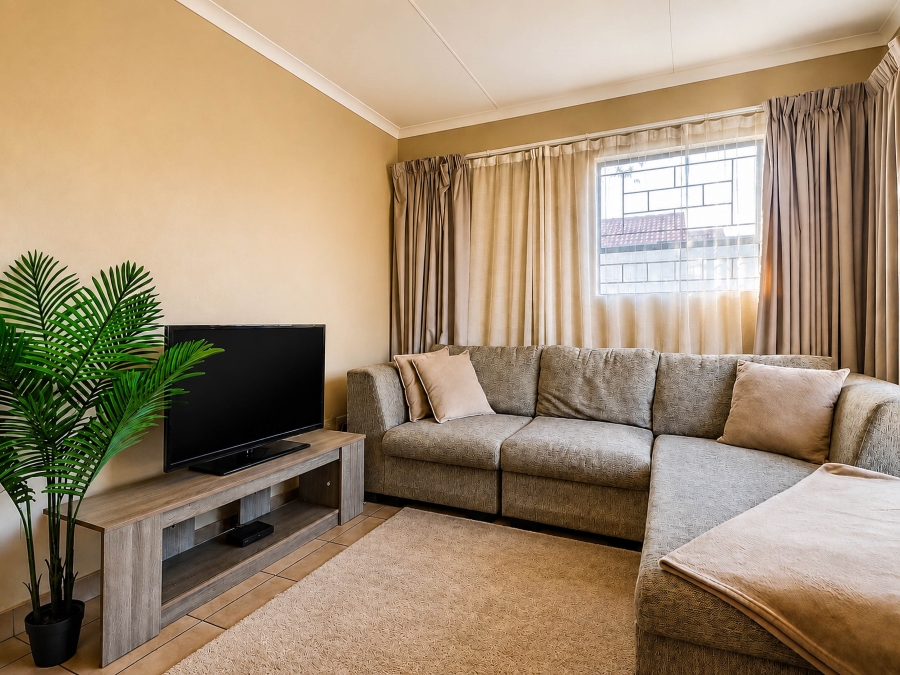 3 Bedroom Property for Sale in Kosmosdal Gauteng