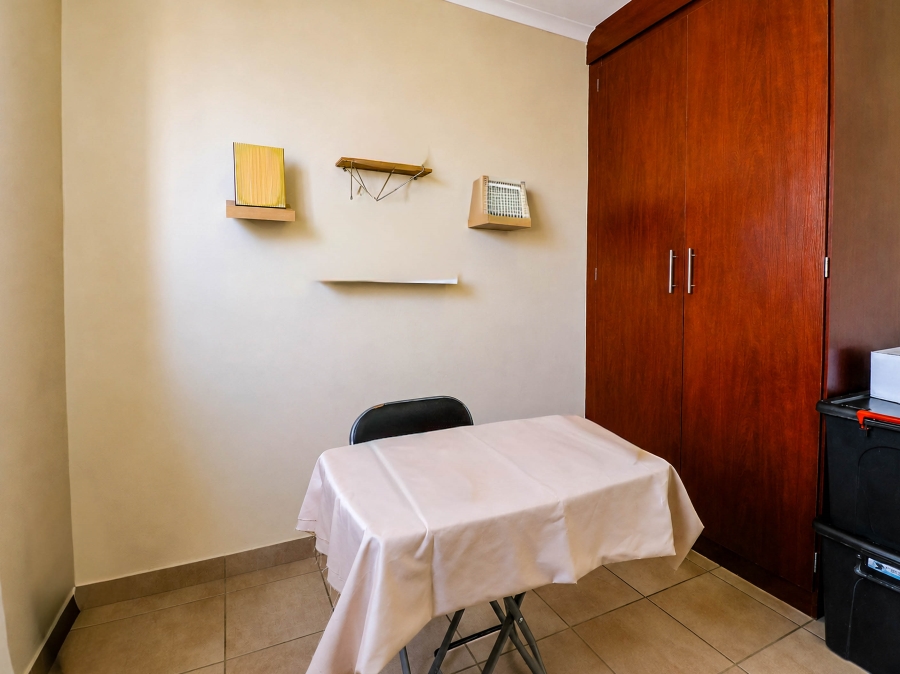 3 Bedroom Property for Sale in Kosmosdal Gauteng
