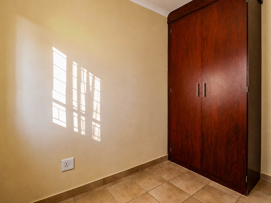 3 Bedroom Property for Sale in Kosmosdal Gauteng
