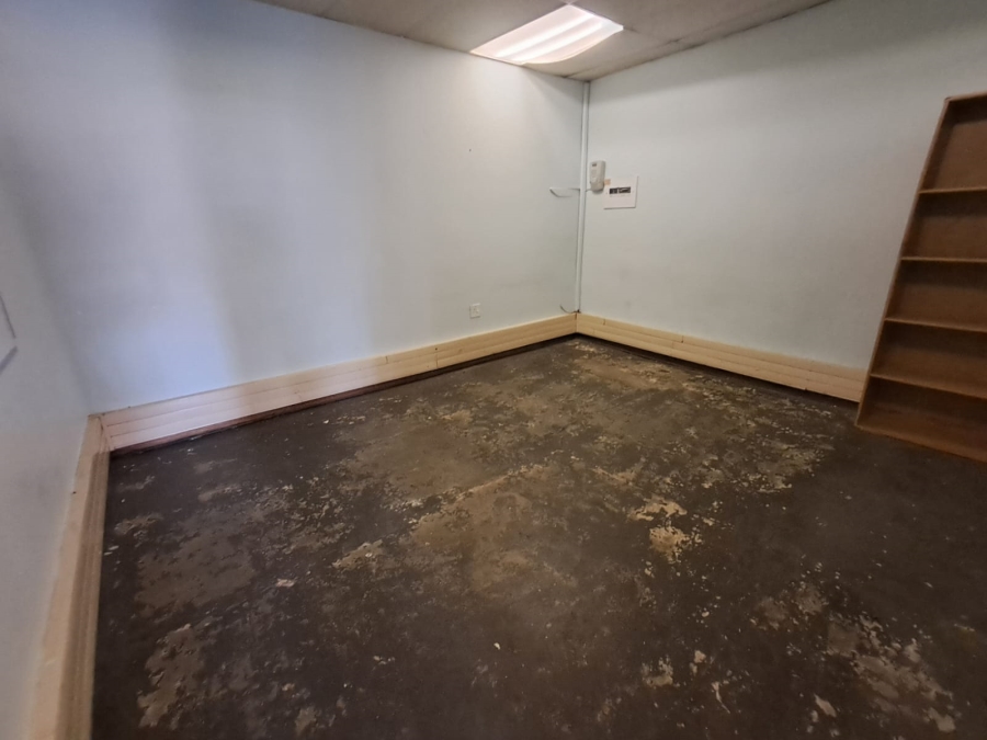 To Let Commercial Property for Rent in Meyerton Central Gauteng