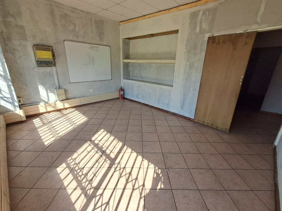 To Let Commercial Property for Rent in Meyerton Central Gauteng