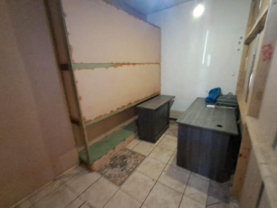 To Let Commercial Property for Rent in Meyerton Central Gauteng