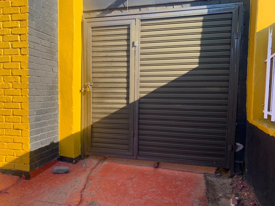 3 Bedroom Property for Sale in Lakeside Gauteng