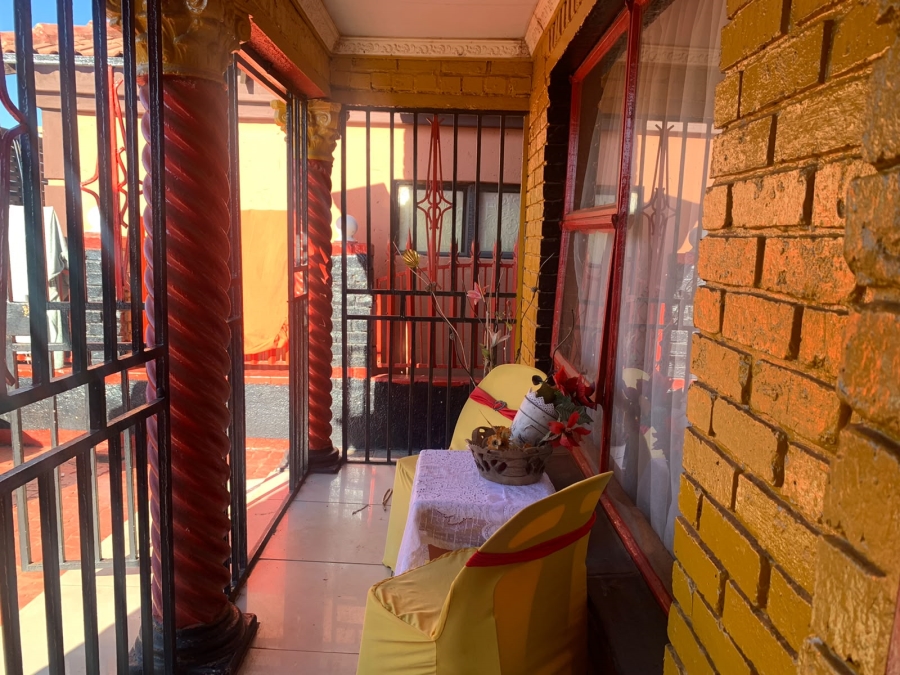 3 Bedroom Property for Sale in Lakeside Gauteng