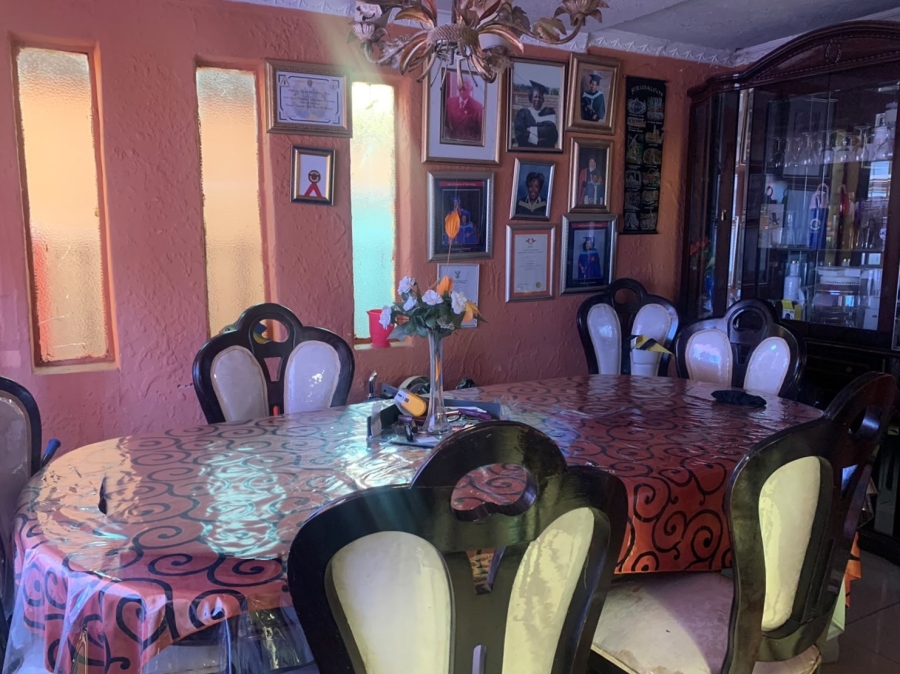 3 Bedroom Property for Sale in Lakeside Gauteng