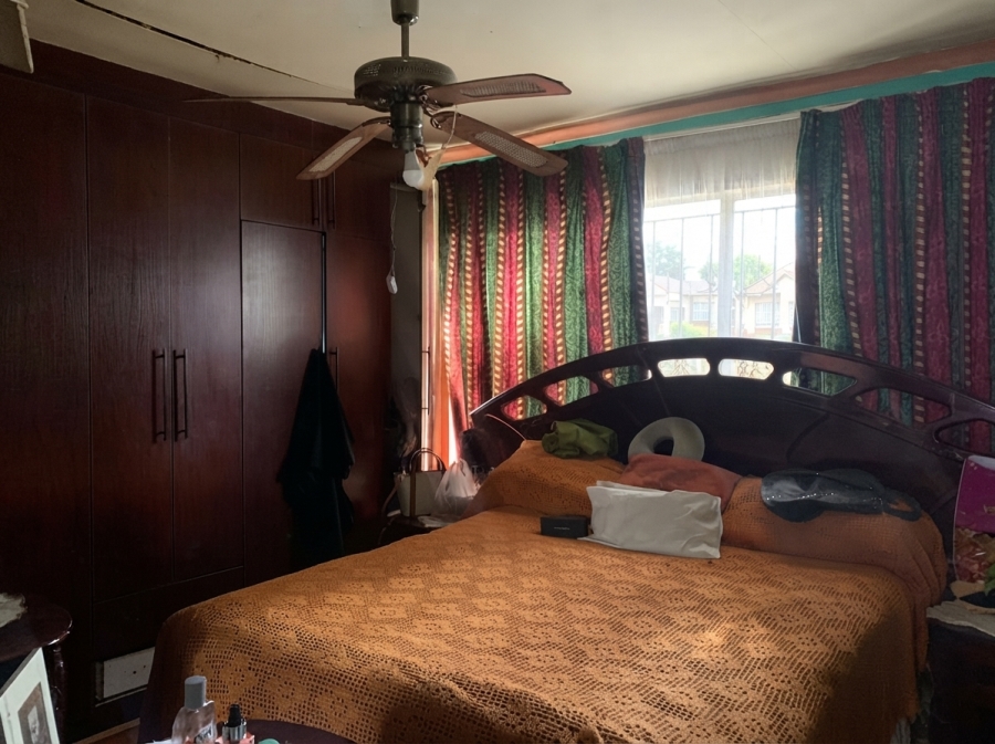 3 Bedroom Property for Sale in Lakeside Gauteng