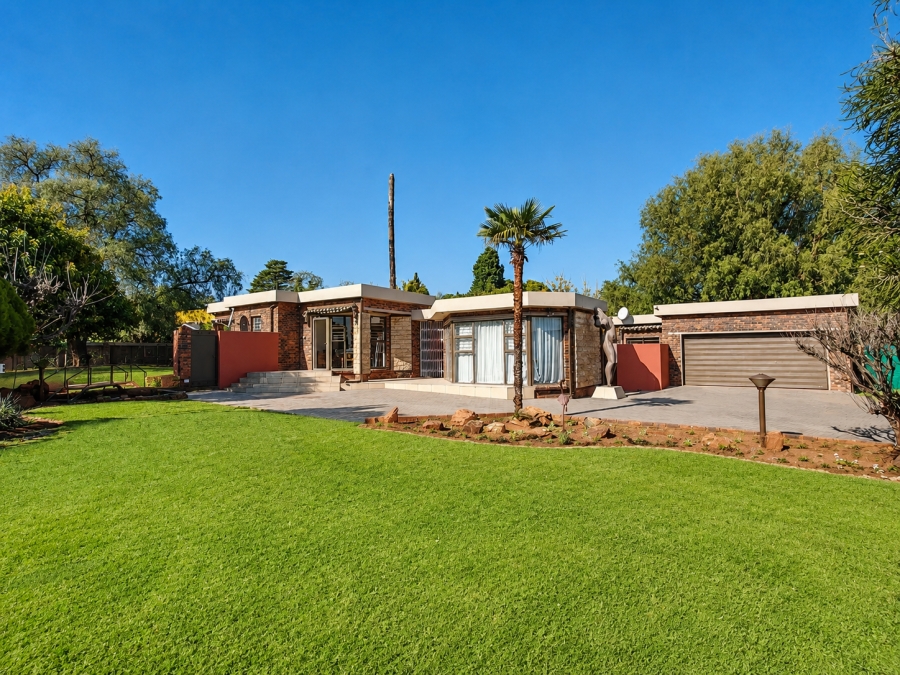 4 Bedroom Property for Sale in Three Rivers East Gauteng