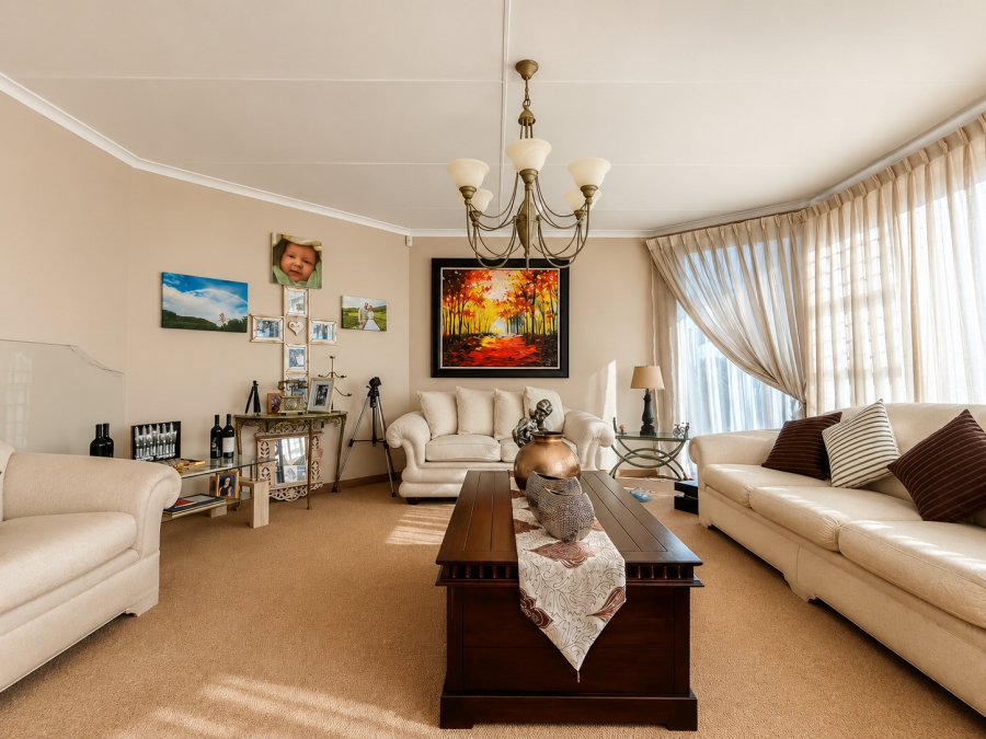 4 Bedroom Property for Sale in Three Rivers East Gauteng