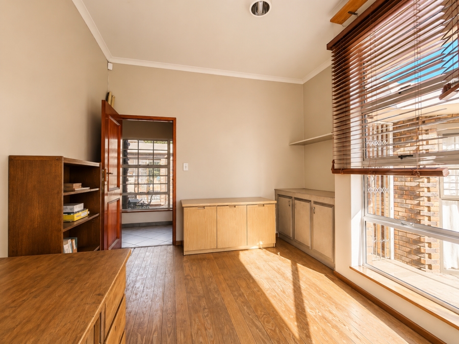 4 Bedroom Property for Sale in Three Rivers East Gauteng