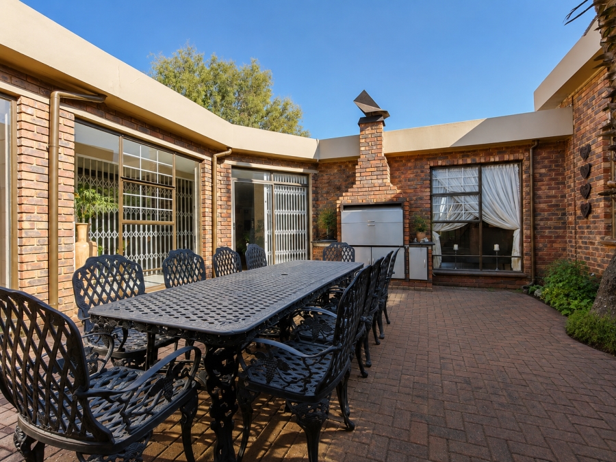 4 Bedroom Property for Sale in Three Rivers East Gauteng